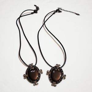 Volm dark necklaces - set of 2